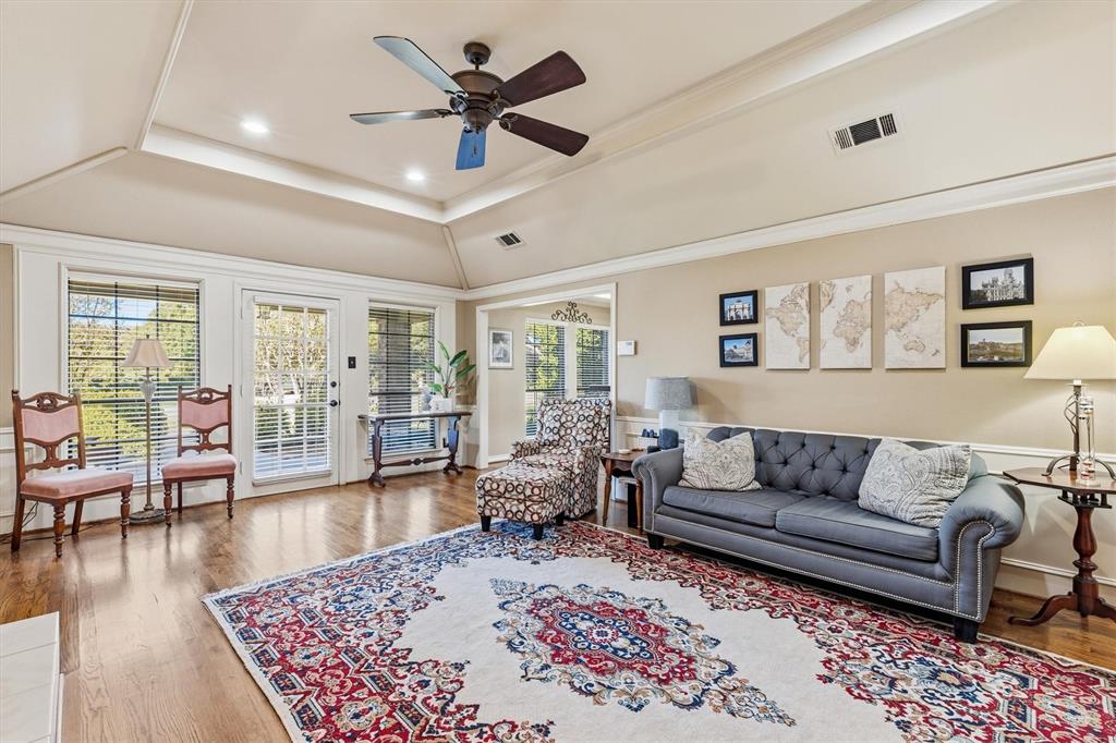 824 Parkhaven Drive, Mesquite, TX 75149