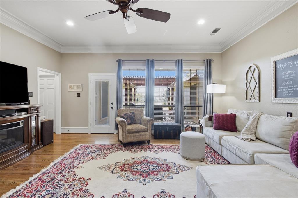 824 Parkhaven Drive, Mesquite, TX 75149