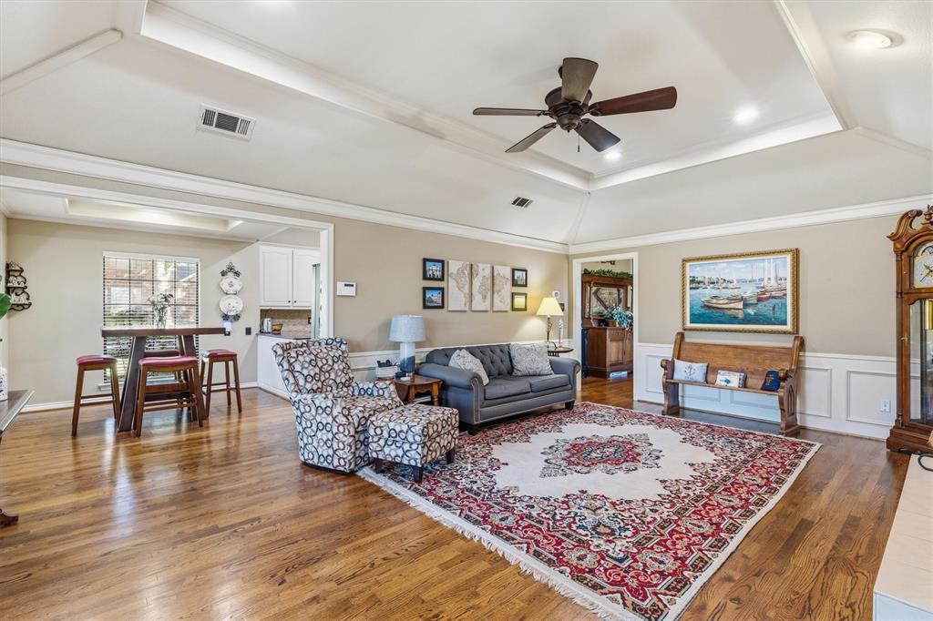 824 Parkhaven Drive, Mesquite, TX 75149