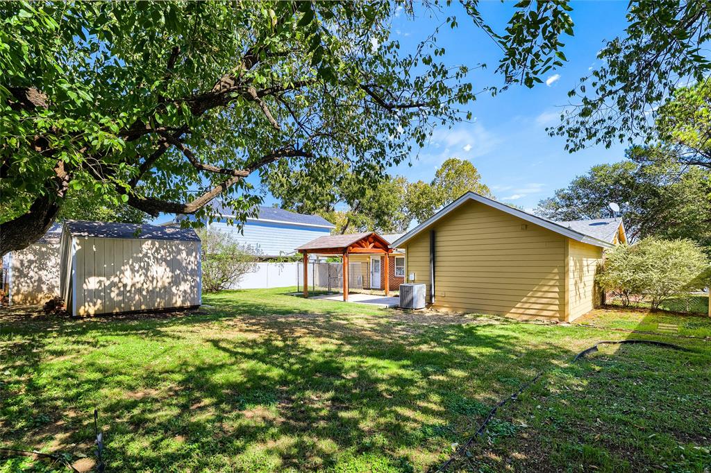 2609 Harvard Street N, Irving, TX 75062