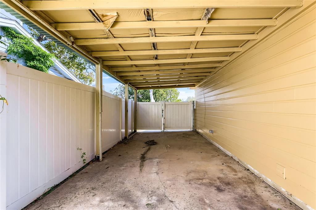 2609 Harvard Street N, Irving, TX 75062