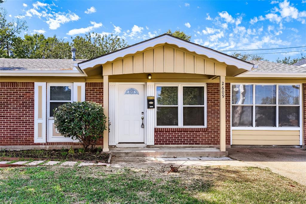2609 Harvard Street N, Irving, TX 75062