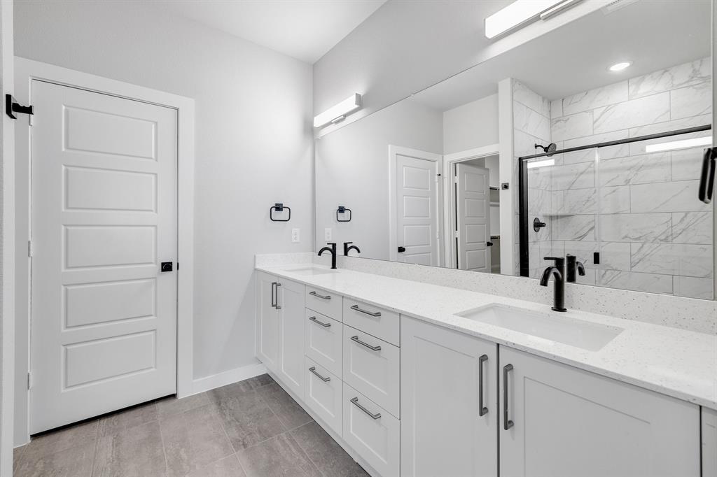 6609-6611 Florence Drive, Midlothian, TX 76065