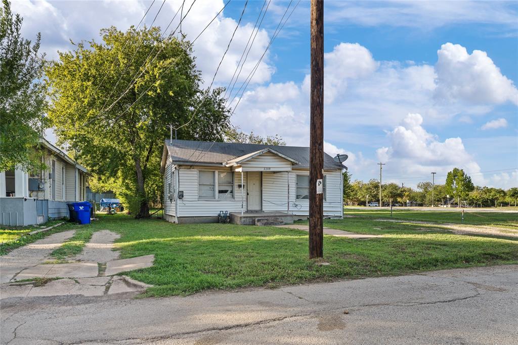 2209 Cleveland Avenue, Waco, TX 76706