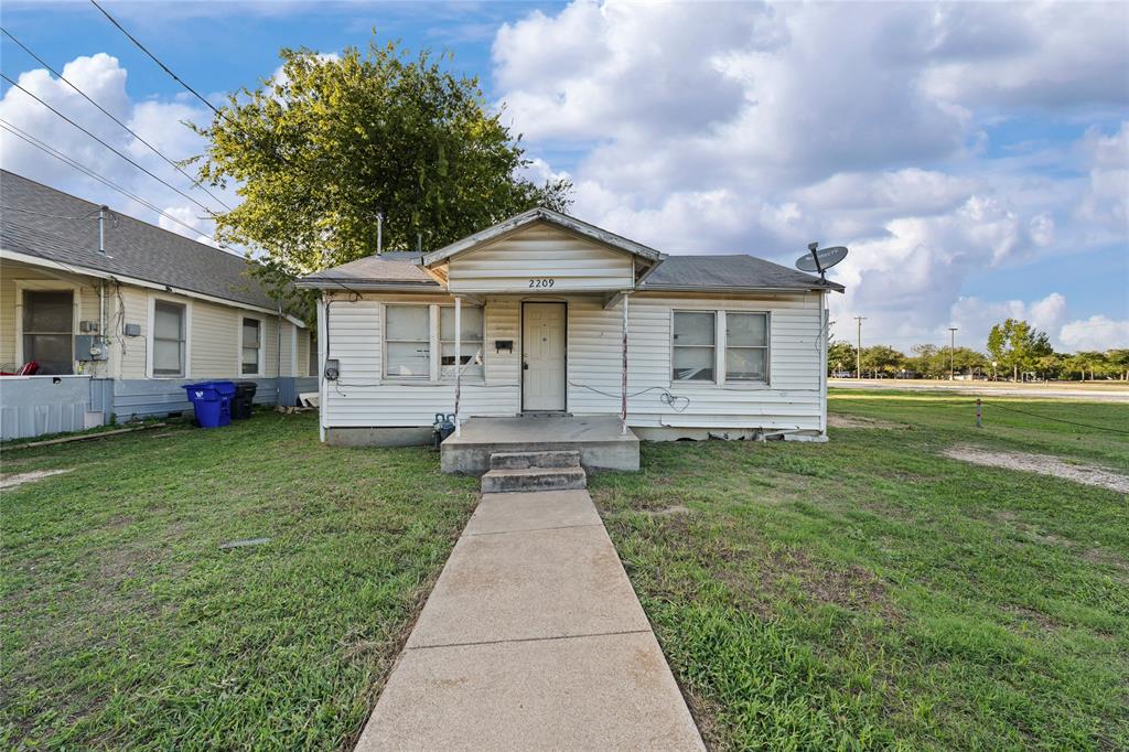 2209 Cleveland Avenue, Waco, TX 76706 2209 Cleveland Avenue, Waco, TX 76706
