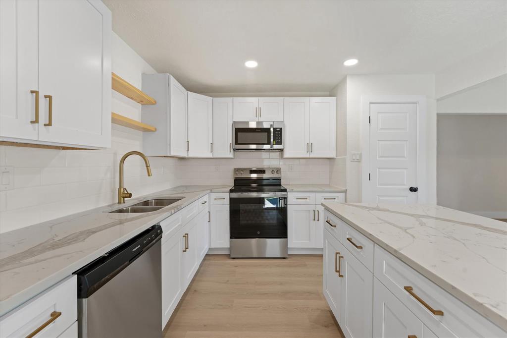 7310 Flameleaf Place, Dallas, TX 75249 7310 Flameleaf Place, Dallas, TX 75249