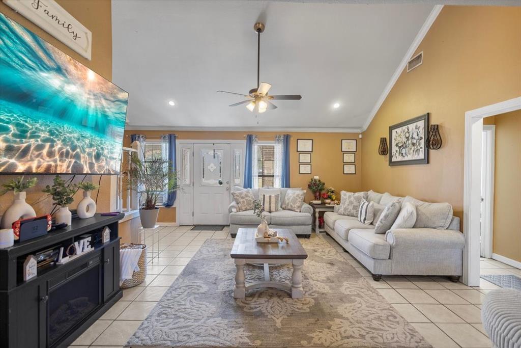 758 County Road 37, Tyler, TX 75706