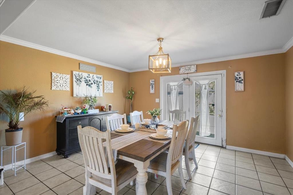 758 County Road 37, Tyler, TX 75706