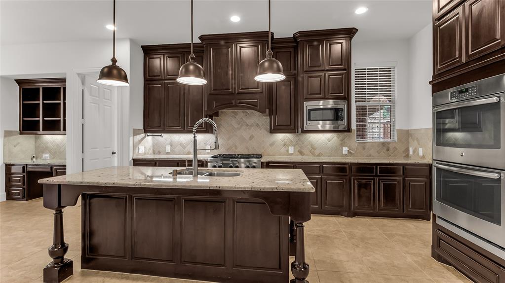 900 Blue Ridge Drive, Prosper, TX 75078