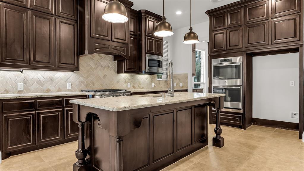 900 Blue Ridge Drive, Prosper, TX 75078