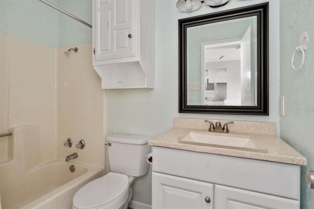 849 S Gun Barrel Lane, #G8, Gun Barrel City, TX 75156