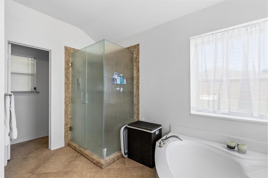 seperate walk in shower