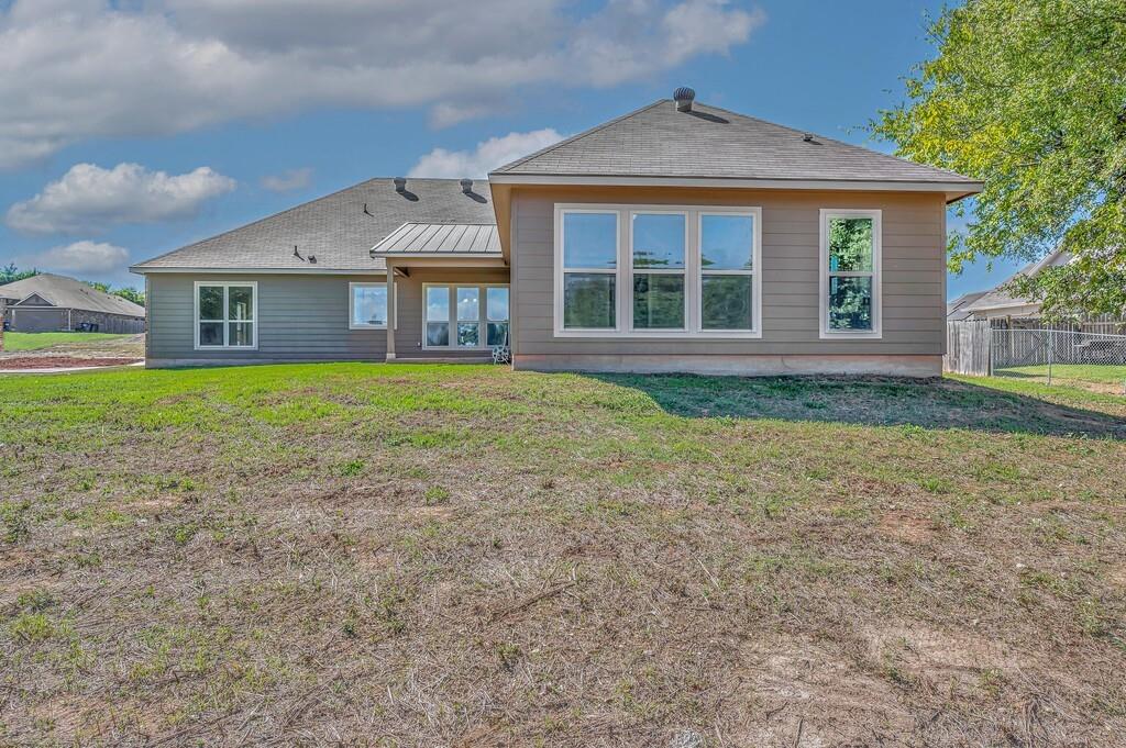 310 Milky Way, Bruceville, TX 76630