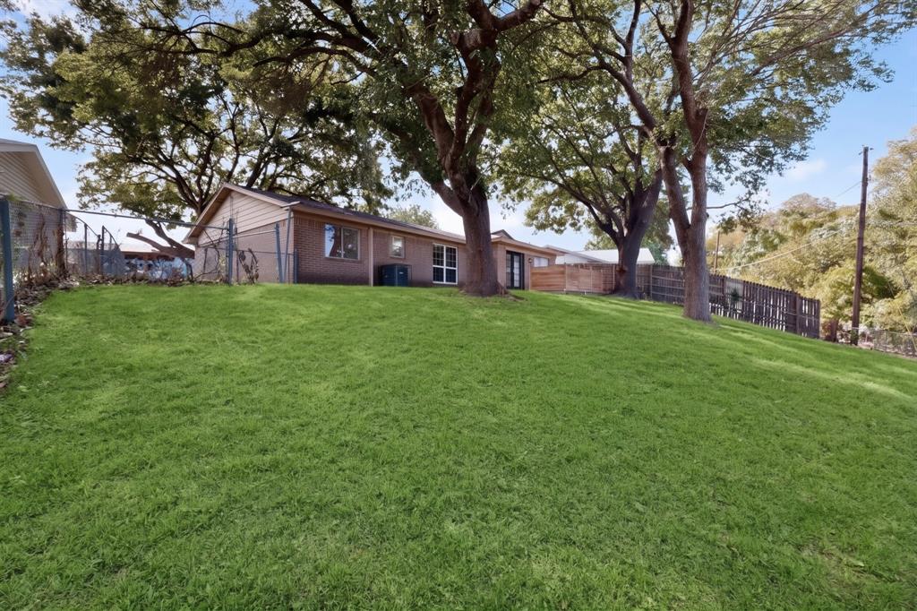 7131 Al Patterson Drive, Dallas, TX 75241