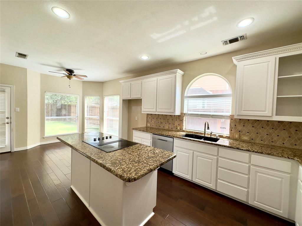 1605 Crown Point Road, McKinney, TX 75072 1605 Crown Point Road, McKinney, TX 75072