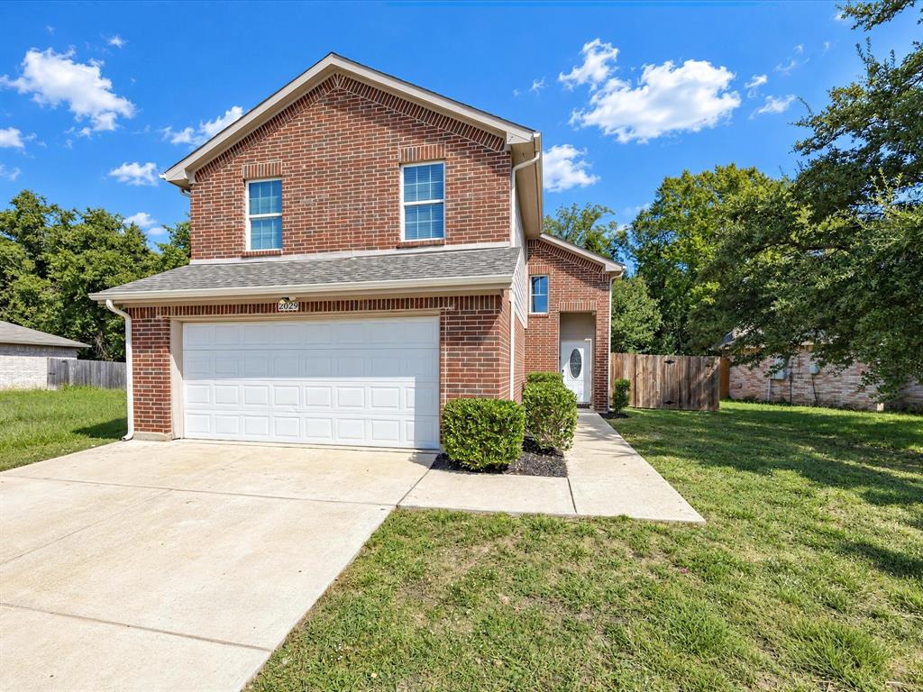 2029 Smokey Mountain Trail, Mesquite, TX 75149