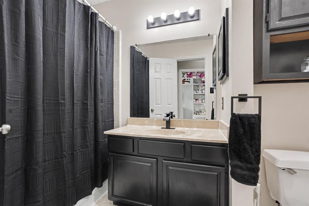 805 Nafus Street, Cedar Hill, TX 75104