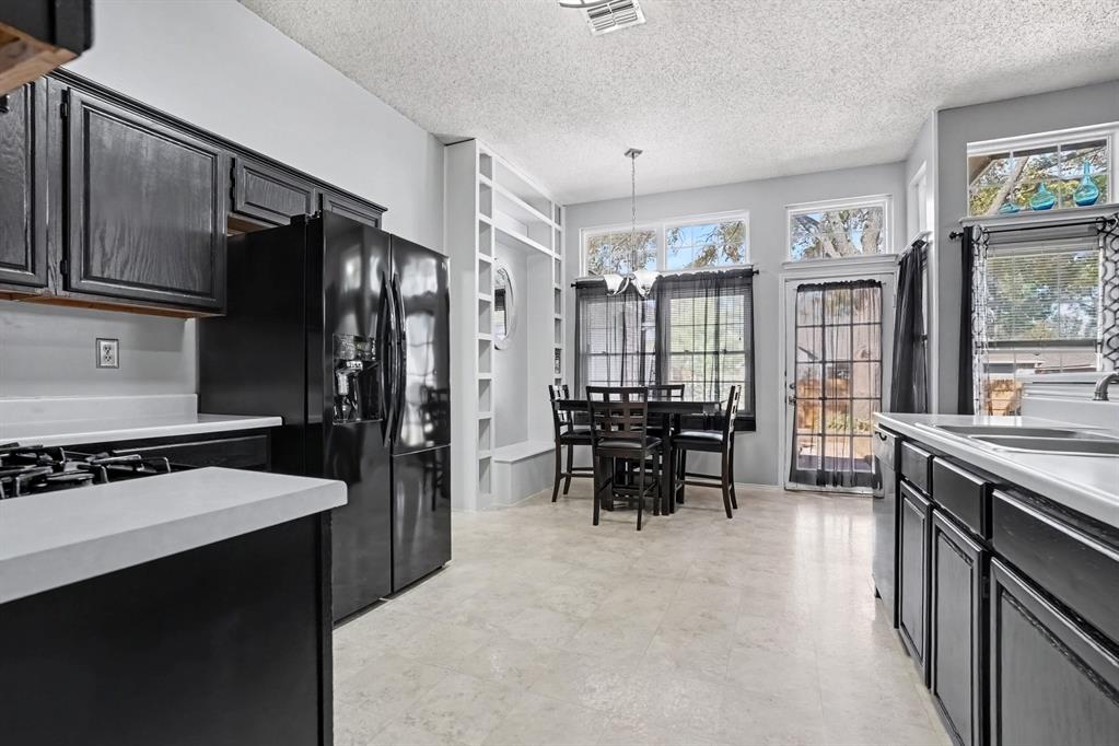 805 Nafus Street, Cedar Hill, TX 75104