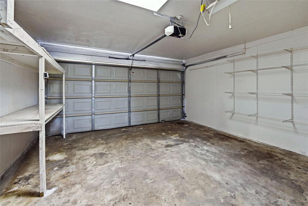 333 Blueberry Lane, Grand Prairie, TX 75052