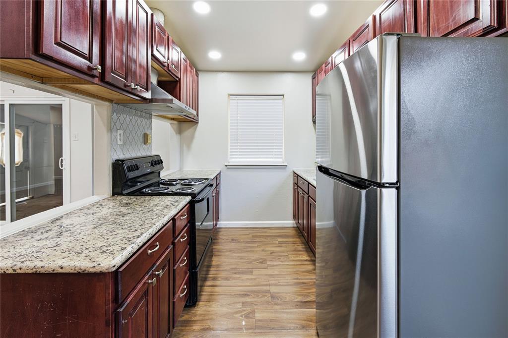 333 Blueberry Lane, Grand Prairie, TX 75052