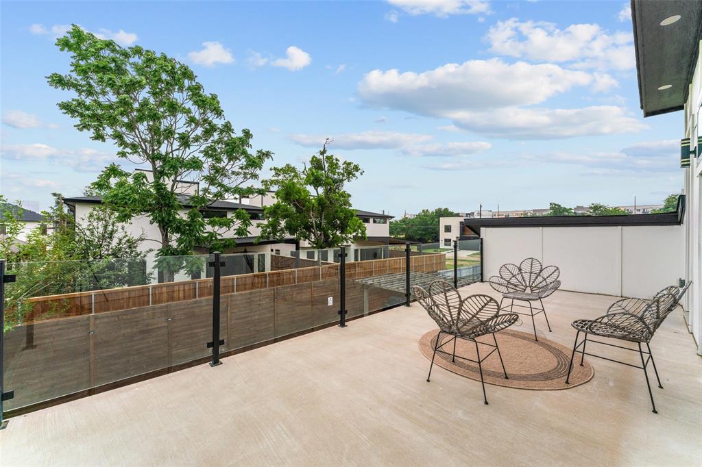 3210 Herbert, Dallas, TX 75212