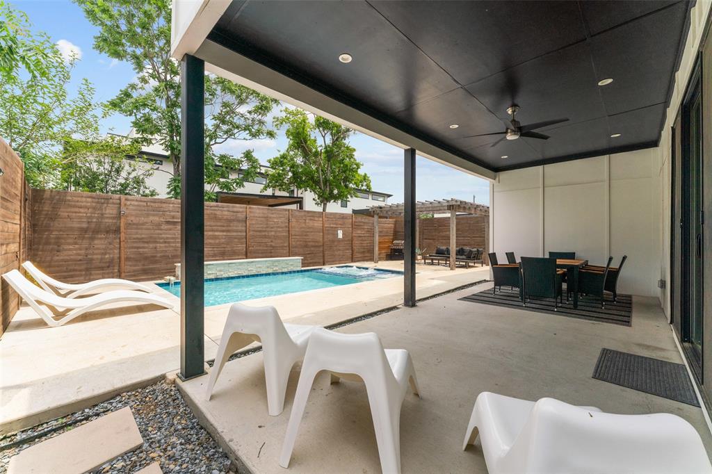 3210 Herbert, Dallas, TX 75212
