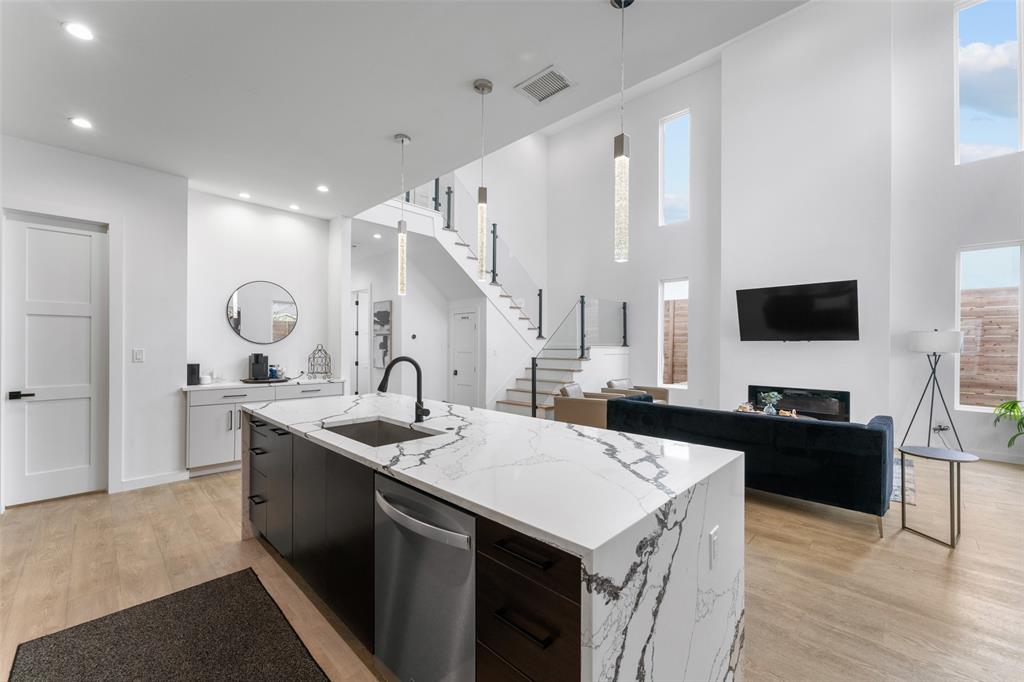 3210 Herbert, Dallas, TX 75212 3210 Herbert, Dallas, TX 75212