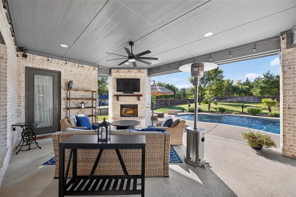 7431 Dillon Circle, Midlothian, TX 76065