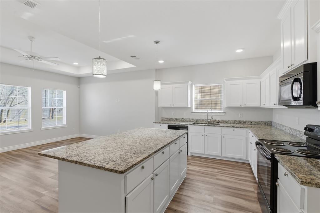 3304 Langford Street, Greenville, TX 75401