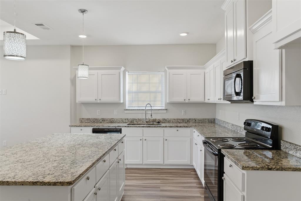 3304 Langford Street, Greenville, TX 75401