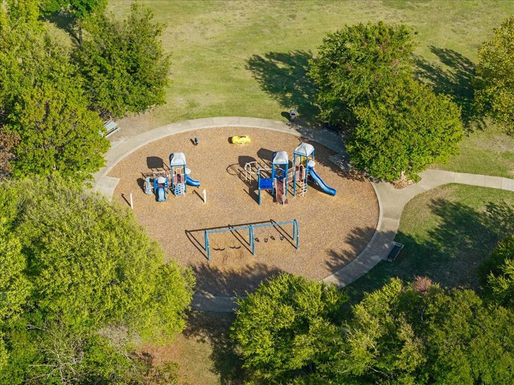 Walk to this park and playground