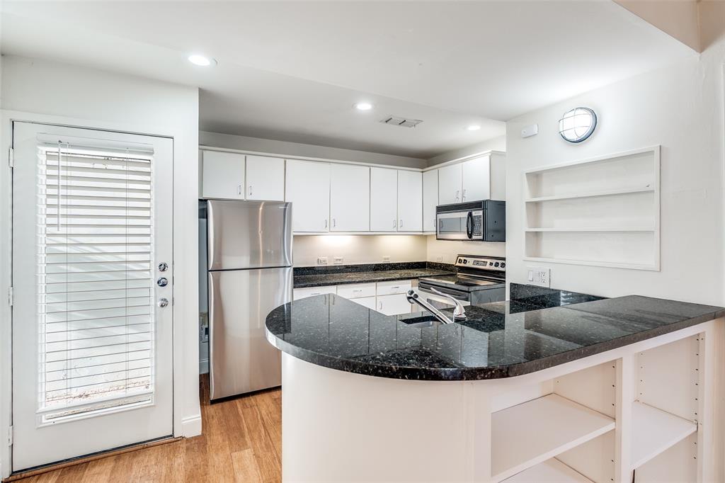 4242 Buena Vista Street, #10, Dallas, TX 75205