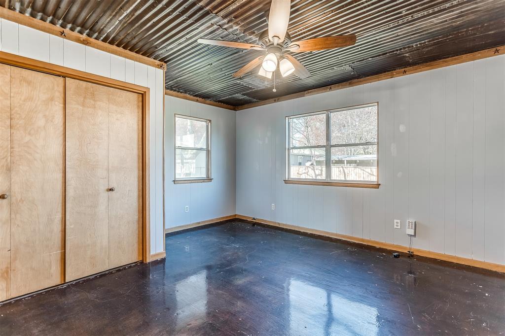 1811 Ferris Avenue, Waxahachie, TX 75165