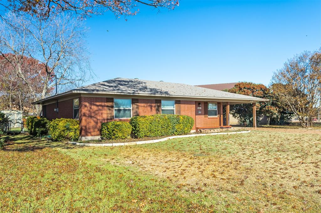 1811 Ferris Avenue, Waxahachie, TX 75165 1811 Ferris Avenue, Waxahachie, TX 75165
