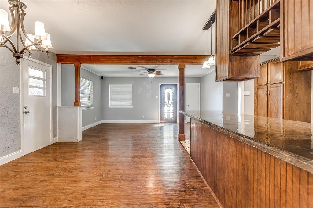 1811 Ferris Avenue, Waxahachie, TX 75165