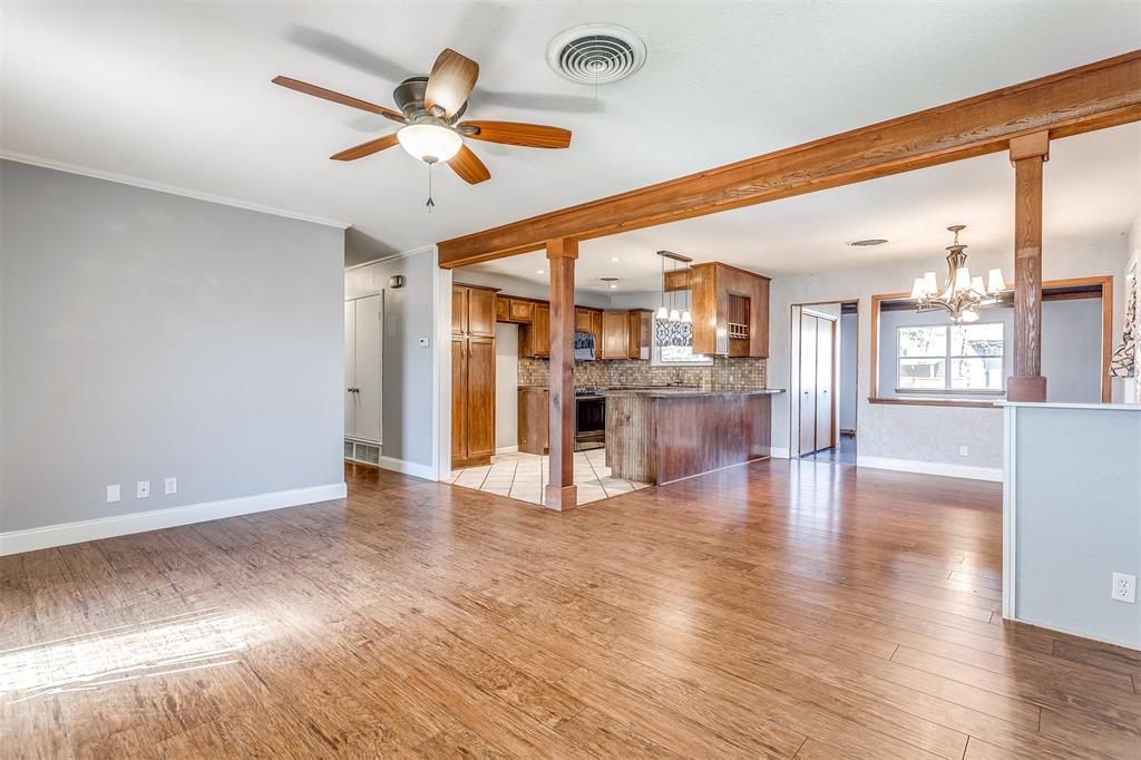 1811 Ferris Avenue, Waxahachie, TX 75165 1811 Ferris Avenue, Waxahachie, TX 75165