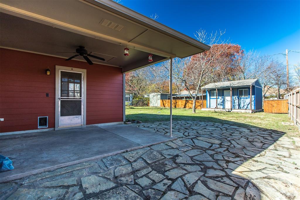 1811 Ferris Avenue, Waxahachie, TX 75165