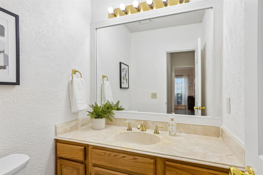 2214 Country Dell Drive, Garland, TX 75040