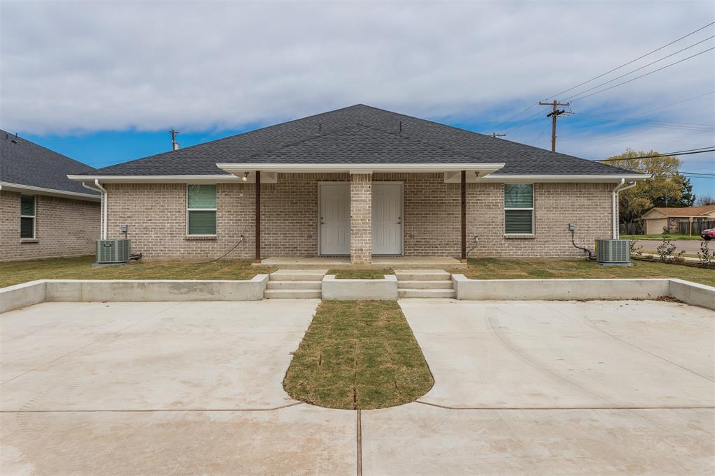 603 Casa Linda Drive, #B, Ennis, TX 75119