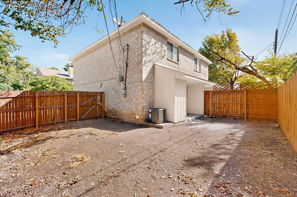 130 Graystone Place, Duncanville, TX 75137
