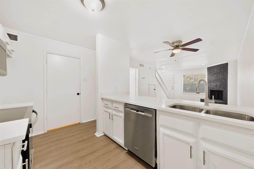 130 Graystone Place, Duncanville, TX 75137