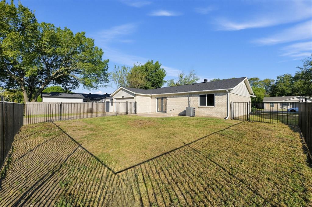 1026 Quebec Drive, Garland, TX 75040