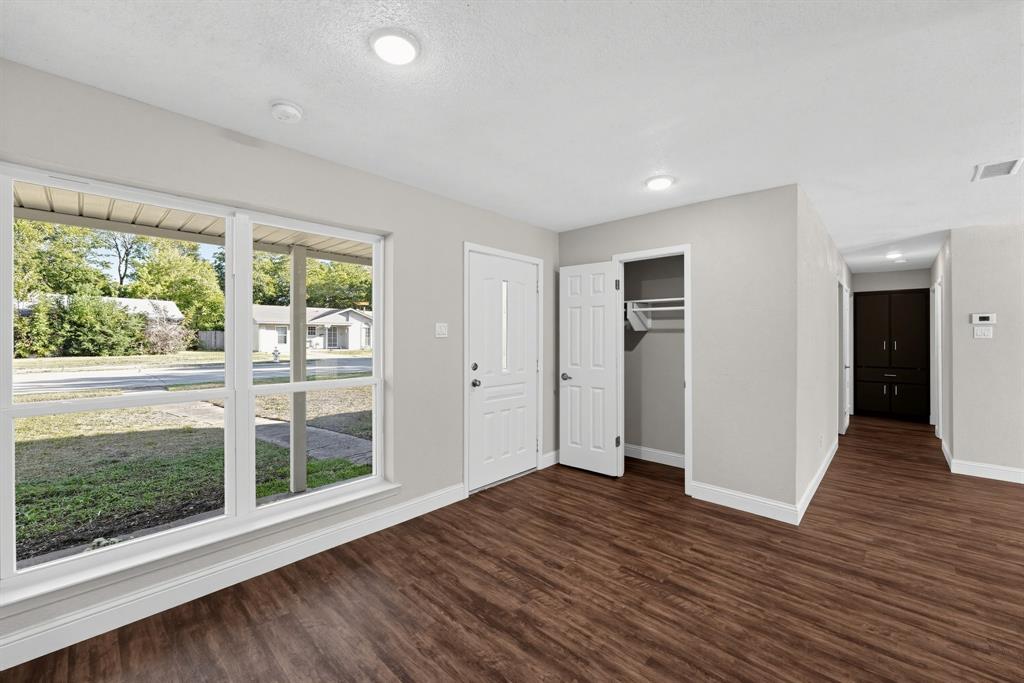 1026 Quebec Drive, Garland, TX 75040