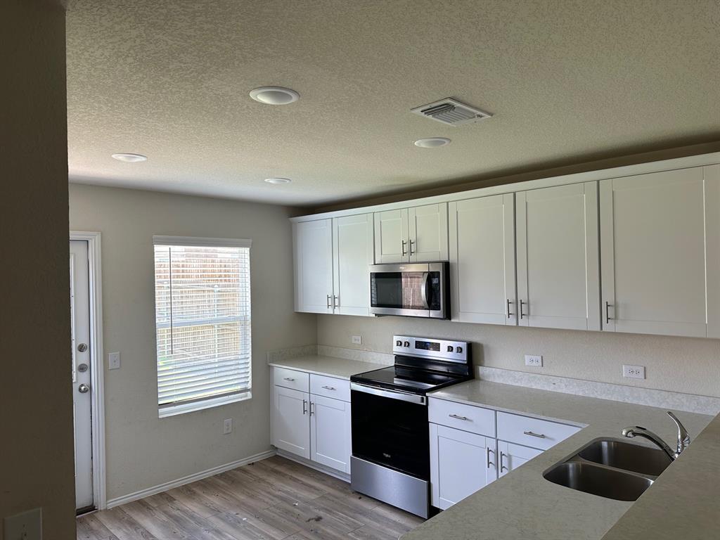 807 Ozark Path, Princeton, TX 75407