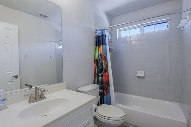 909 Heath Creek Drive, DeSoto, TX 75115