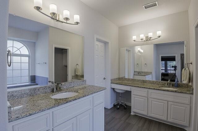 909 Heath Creek Drive, DeSoto, TX 75115