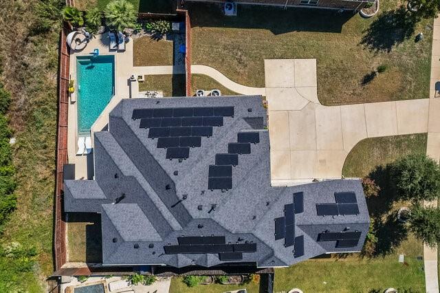 909 Heath Creek Drive, DeSoto, TX 75115