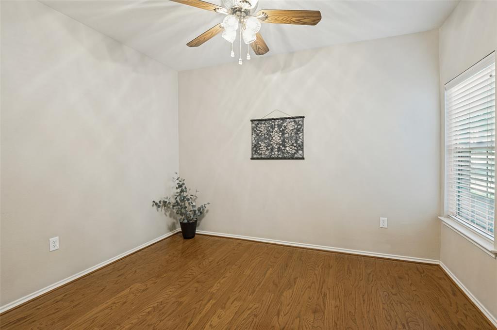 secondary bedroom