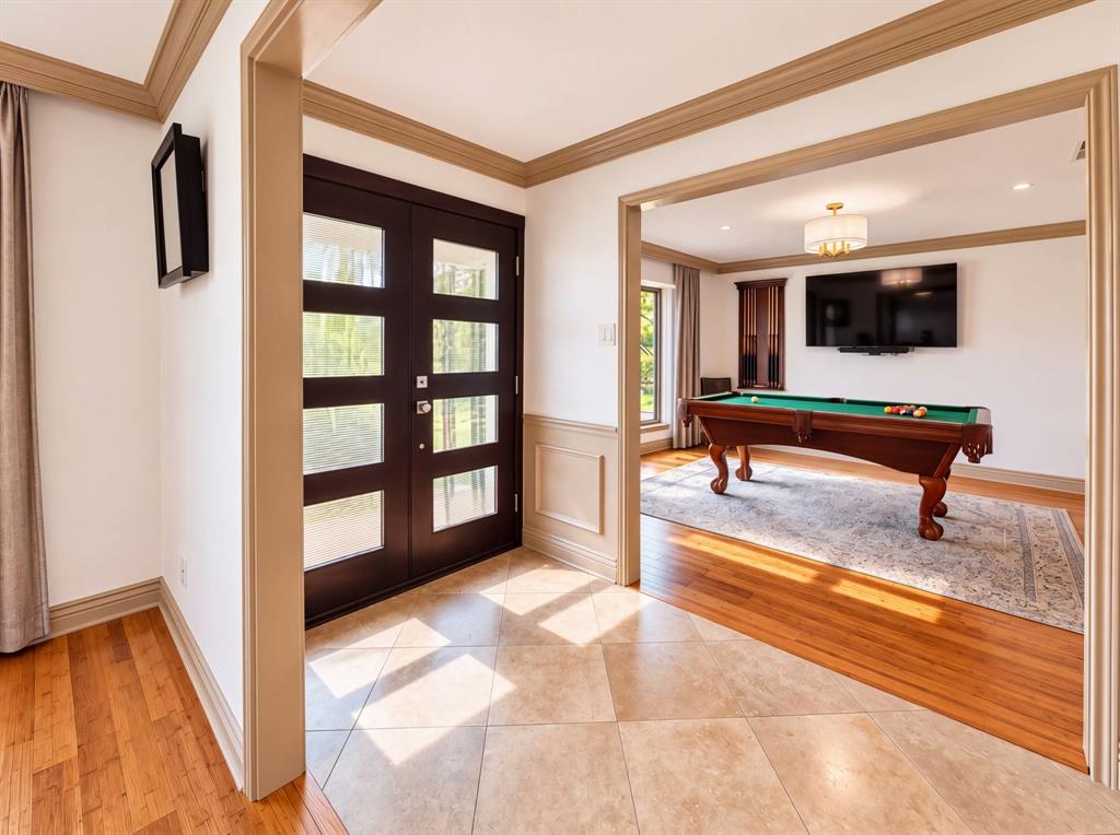705 Rochelle Boulevard, Irving, TX 75062
