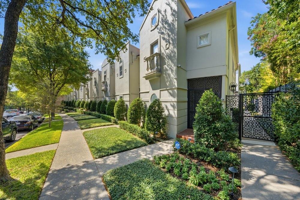3707 Gilbert Avenue, #17, Dallas, TX 75219